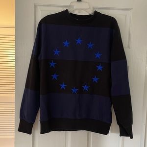 Études sweatshirt, size large